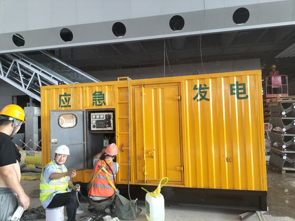 梁平怎样判断空气滤清器是否需要更换？
